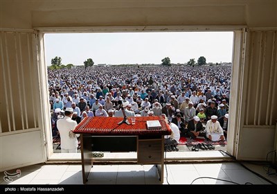 اقامه نماز عید سعید قربان در بندر ترکمن 