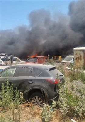  ۳۰ خودروی شهرک نشینان صهیونیست در آتش سوخت 