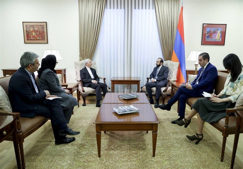 دیدار سفیر ایران با وزیر خارجه ارمنستان