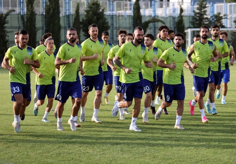 اعلام ترکیب 11 نفره استقلال در اولین بازی لیگ