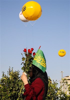 مهمانی ده کیلومتری غدیر در خیابان انقلاب