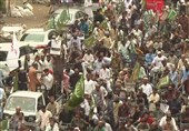 Mass Protest in Karachi Denounces Quran Desecration in Sweden (+Video)