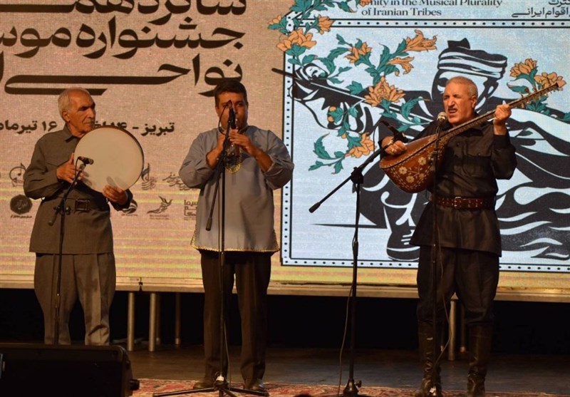 هنرنمایی عاشیق‌های تبریز ی در شب پایانی ‌جشنواره موسیقی نواحی ایران ‌