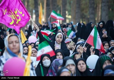 اجتماع بزرگ مدافعان حریم خانواده در کرمانشاه 