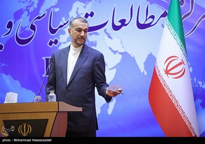 نشست خبری مشترک بدر بن حمد البوسعیدی و حسین امیرعبداللهیان وزرای امور خارجه ایران و عمان