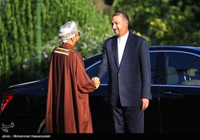 دیدار بدر بن حمد البوسعیدی با حسین امیرعبداللهیان وزرای امور خارجه ایران و عمان