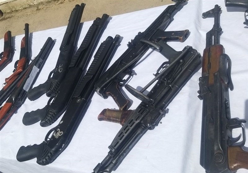 انهدام باند سازمان یافته اشرار و قاچاقچیان سلاح در بلوچستان/ کشف نارنجک و سلاح M16 از مخفیگاه اشرار