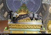 آیین تعویض روپوش ضریح مطهر امامین عسکریین (ع) - سامرا