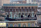 آیین سنتی اذن عزا و تعویض پرچم حرم مطهر رضوی