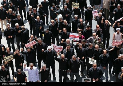 مسيرات شعبية في المدن الإيرانية تنديداً بإساءة القرآن الكريم