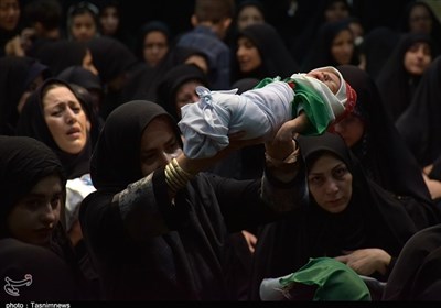 نجوای معصومانه به نیت حضرت علی اصغر (ع)/ روایت تسنیم از همایش شیرخوارگان اردبیل