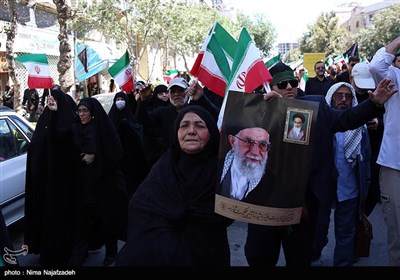 راهپیمایی مردم مشهد در محکومیت اهانت به قرآن کریم