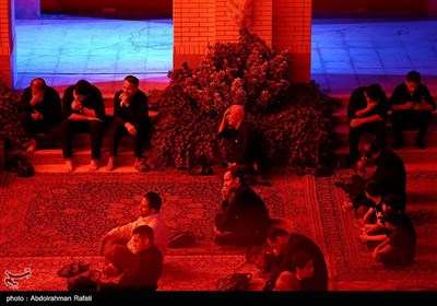 مراسم عزاداری شب چهارم محرم در دانشگاه بوعلی سینای همدان