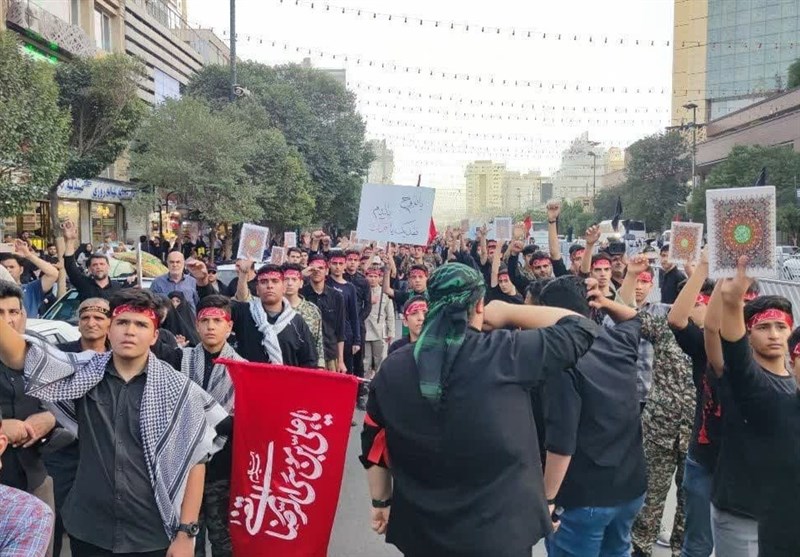 راهپیمایی دانش‌آموزان ‌مشهدی در محکومیت ‌هتک حرمت قرآن/ جوانان ‌پاسخ‌تان را خواهند داد + فیلم