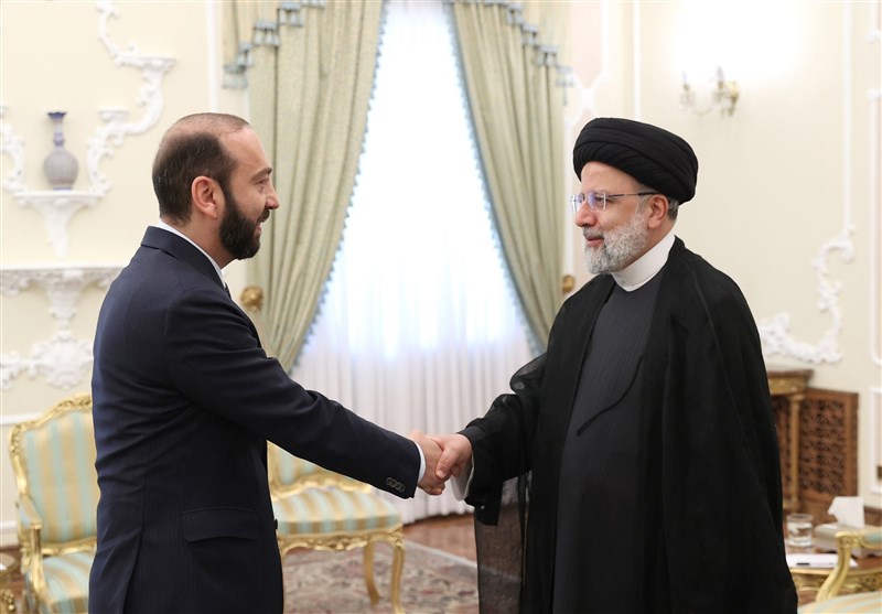 President: Iran Supports Armenia-Azerbaijan Peace Talks