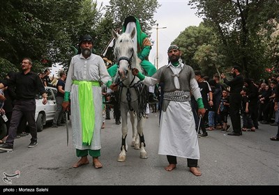 کاروان نمادین ورود به کربلا در مبارکه اصفهان