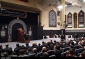 مراسم عزاداری شب تاسوعای حسینی (ع) در حسینیه امام خمینی (ره)