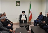ْآیت‌الله حسینی‌بوشهری: محرومیت در بوشهر با این صنایع بزرگ نفتی و گازی سزاوار نیست