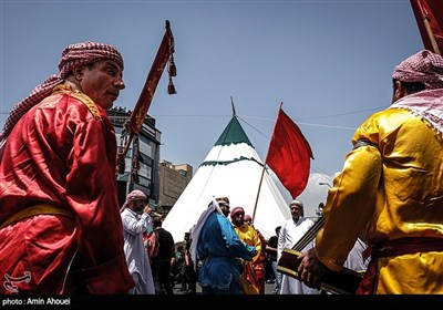 خیمه سوزان ظهر عاشورا در چهار راه گلوبندک تهران