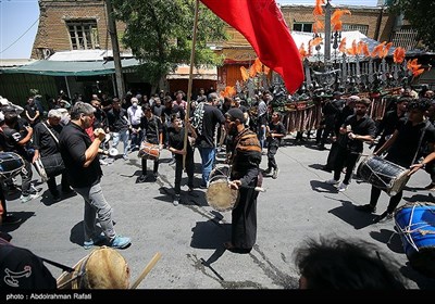 مراسم عزاداری روز عاشورای حسینی در مریانج - همدان