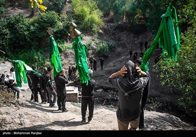 مراسم عزاداری روز عاشورا در روستای گنجه شهرستان رودبار