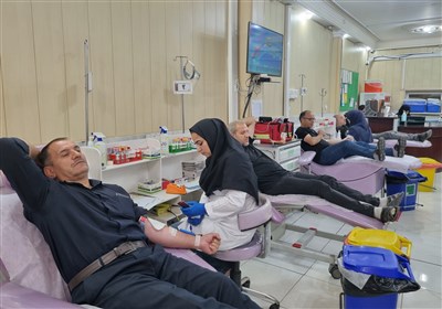  ۱۲۲۶ قزوینی در تاسوعا و عاشورا خون اهدا کردند + تصویر 