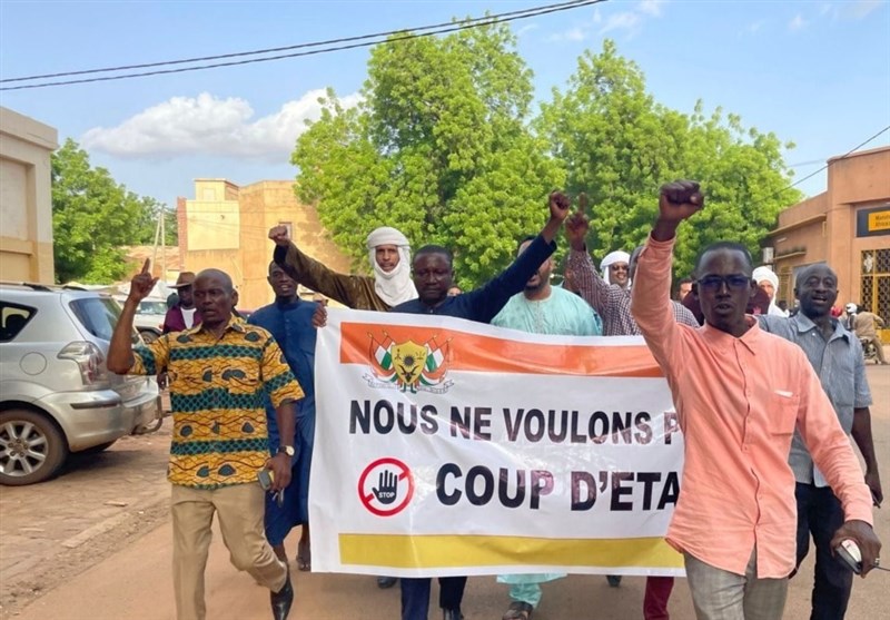 اروپا خواستار آزادی رئیس جمهور برکنار شده نیجر شد