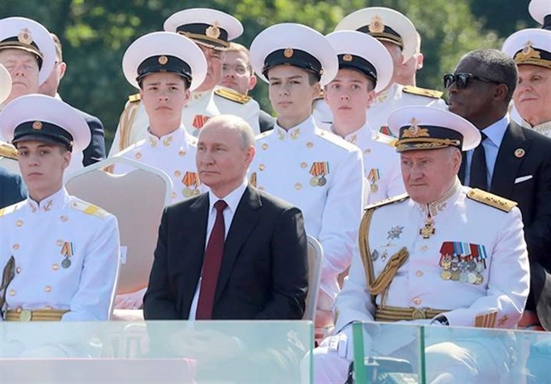 تاکید پوتین بر نقش ناوگان دریایی در حفاظت از مرزهای روسیه