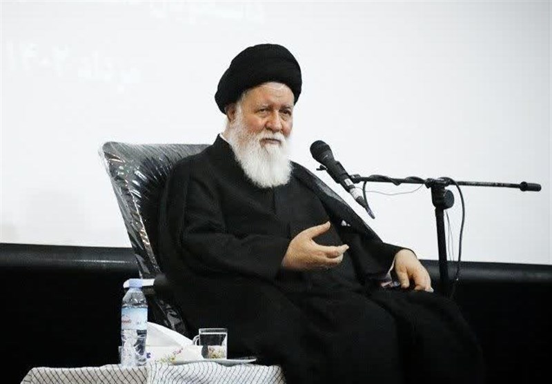 آیت‌الله علم‌الهدی: بزرگترین آفت قرار گرفتن در جریان سیاسی دشمن است