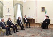Το Ιράν προσβλέπει σε νέα βήματα για τη διεύρυνση των δεσμών με τη Συρία
