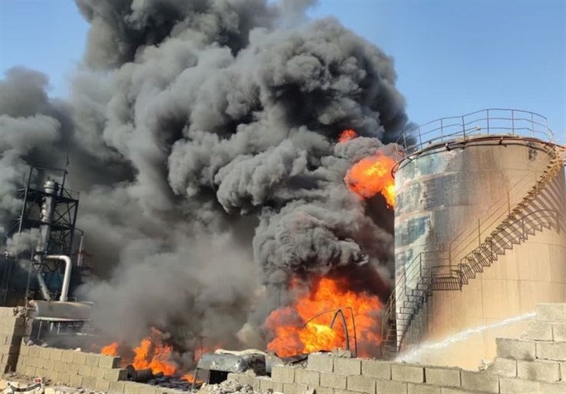 مهار آتش در «پترو پالایش گهر» پس از 8 ساعت/ 1 میلیون و 200 هزار لیتر مواد بنزینی سوخت + فیلم