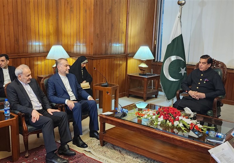 رایزنی امیرعبداللهیان با رئیس مجلس ملی پاکستان درباره روابط دوجانبه