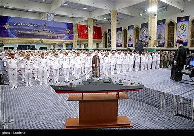 دیدار فرمانده، کارکنان و خانواده‌های ناوگروه 86 نیروی دریایی ارتش با رهبر معظم انقلاب