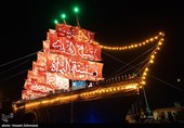 فیلمی از کشتی بزرگ «سفینة النجاة حسینی(ع)» در میدان آزادی