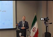 وزیر خارجه: به مسائل ایرانیان دوتابعیتی و سربازی ایرانیان مقیم خارج رسیدگی می‌کنیم