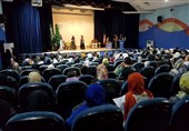 ‌نخستین جشنواره منطقه‌ای شعر محبت در کرمانشاه/ تجلیل از شاعر فقید «دو کاج»