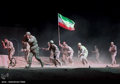 نمایش میدانی-آئینی سرزمین خورشید در دهکده مقاومت اجرا می‌شود