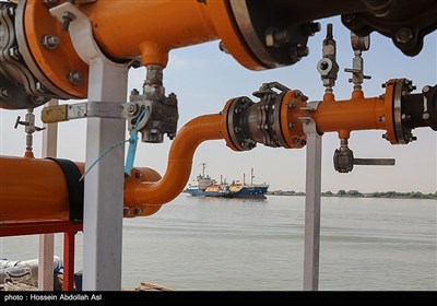 پهلو گرفتن نخستین کشتی حمل گاز مایع LPG در آبادان