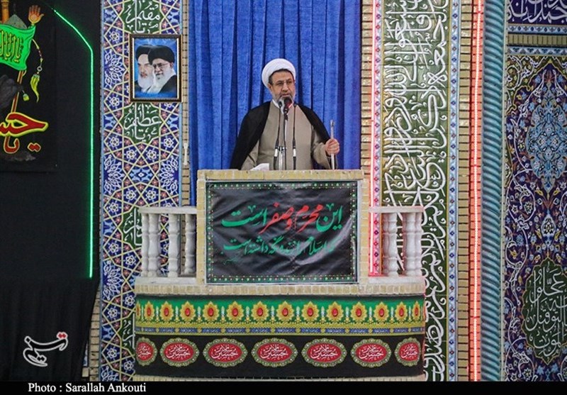 امام جمعه کرمان: متخصصان صنعت دفاعی ایران را وابستگی دفاعی خارج کردند