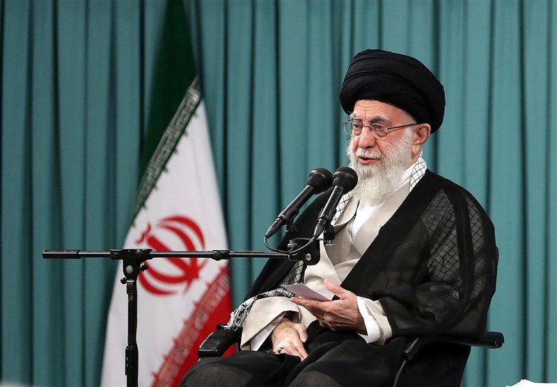 امام خامنه‌ای: شهدا هویت ملت ایران هستند؛ هویت ملی نباید فراموش شود