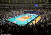 مسابقات والیبال قهرمانی آسیا/ ایران برابر عراق صف‌آرایی می‌کند/ سالن مملو از تماشاگر غدیر میزبان تیم ملی + فیلم