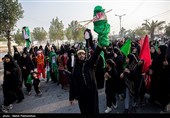 حرکت کاروان پیاده‌روی اربعین از ملاشیه‌ی اهواز