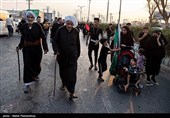 حرکت کاروان پیاده‌روی اربعین از ملاشیه‌ی اهواز