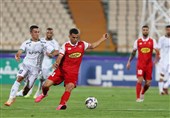 آشوری: ربیعی جزو فنی‌ترین مربیان فوتبال ایران است/ باید بجنگیم تا ذوب‌آهن باز هم جزو مدعیان باشد