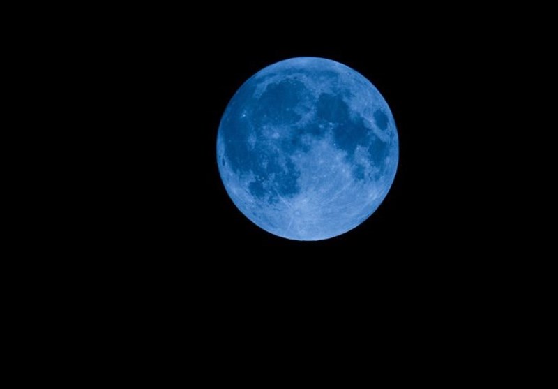 فردا  اَبَرماه آبی  یا بزرگترین و درخشان ترین ماه کامل طلوع می کند