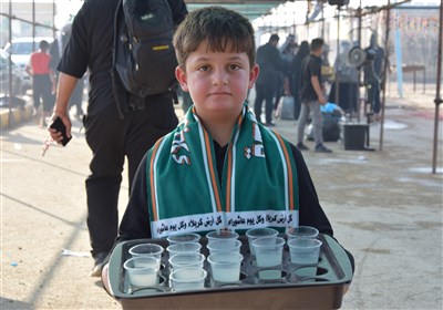 کوچکترین خدمتگزاران امام حسین(ع)