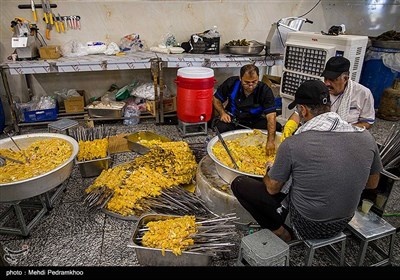 خدمت‌رسانی به زئران اربعین حسینی در مرز چذابه