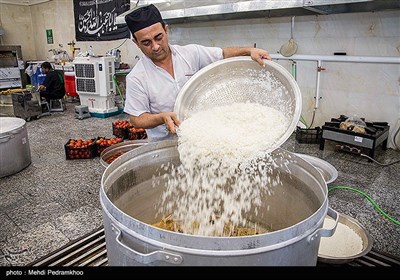 خدمت‌رسانی به زئران اربعین حسینی در مرز چذابه