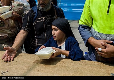 خدمت‌رسانی به زئران اربعین حسینی در مرز چذابه