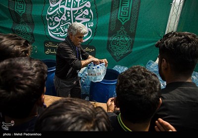 خدمت‌رسانی به زئران اربعین حسینی در مرز چذابه